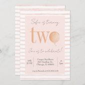 Roze tweede uitnodiging van de verjaardag (Voorkant / Achterkant)