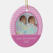Roze tweelingen eerste kerstfoto-versiering keramisch ornament (Rechts)