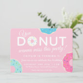 Roze uitnodiging van Donut Party | Donut Birthday (Staand voorkant)