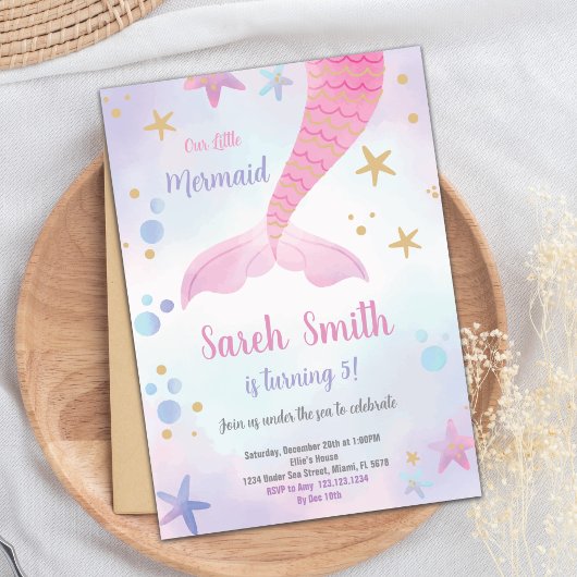 Roze uitnodiging voor een wedstrijd van Mermaid