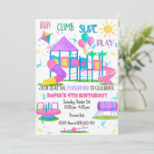 Roze uitnodiging voor speelgoedmeisjes (Staand voorkant)