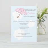 Roze Umbrella Bridal Shower Invitation Kaart (Staand voorkant)