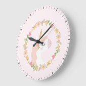 Roze Unicorn met Flowers Wall Clock Grote Klok (Hoek)