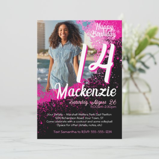 Roze verf Splatter Foto 14e verjaardag uitnodiging (Staand voorkant)