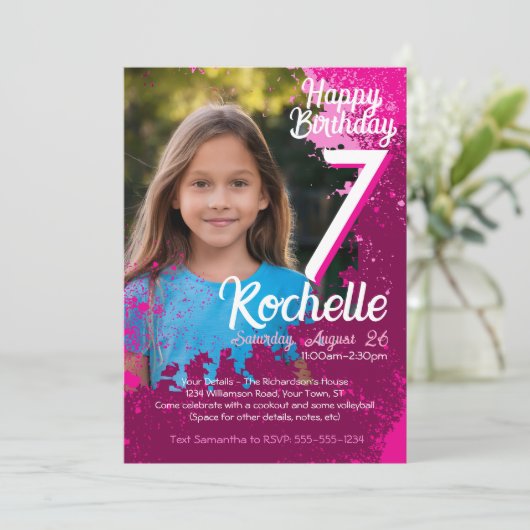 Roze Verf Splatter Foto 7e Verjaardag Uitnodigen Kaart (Staand voorkant)