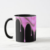 Roze verf tegen een zwarte achtergrond. mok (Links)