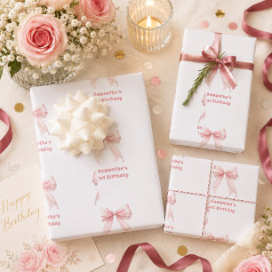 Roze verjaardagsboog witte meisje inpakpapier vel