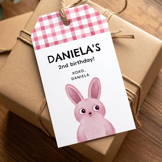 Roze verjaardagsfeestje voor meisjes met konijn cadeaulabel