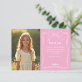 Roze verjaardagsfoto meisje strik bedankkaart (Staand voorkant)