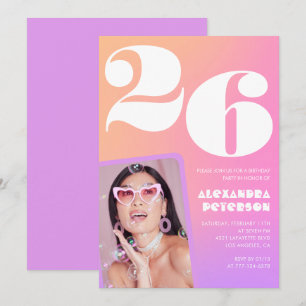 Roze verjaardagsuitnodiging met gradiënt 26 Retro  Kaart