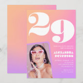 Roze verjaardagsuitnodiging met gradiënt 29e verja kaart (Voorkant / Achterkant)