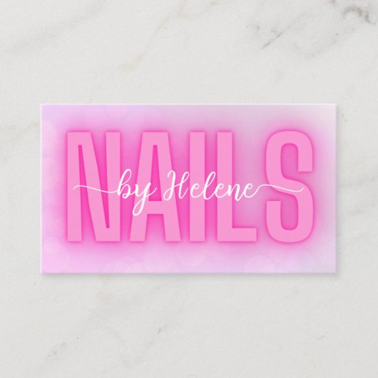 Roze verloop witte nagels door aangepaste tekst fo visitekaartje (Voorkant)