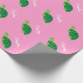 Roze verpakkingspapier met een schattige groene ba cadeaupapier (Hoek)