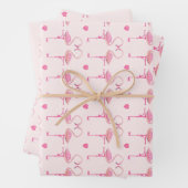 Roze verpakkingspapier met flamingos inpakpapier vel (In situ)