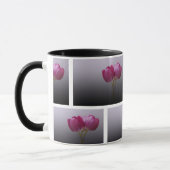 Roze verse tulpen – Elegante lente bloemenkunst Mok (Links)