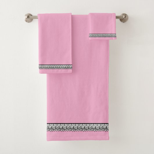 Roze versierde afwerking bad handdoek (Insitu)