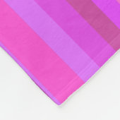 Roze verticale strepen fleece deken (Hoek)