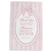 Roze Vintage Fancy Bloemige Bruidsfeest Favoren Medium Cadeauzakje (Achterkant)