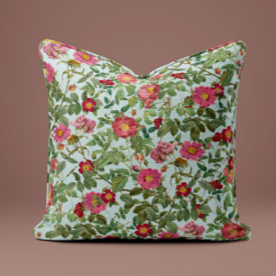 Roze Vintage Rozenkussen op Zachte Mintgroene Acht Kussen