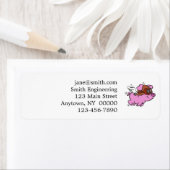 Roze vliegende cartoon | achtergrondkleur kiezen etiket (Insitu)