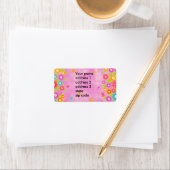 Roze vlinder en bloemen etiket (Insitu)