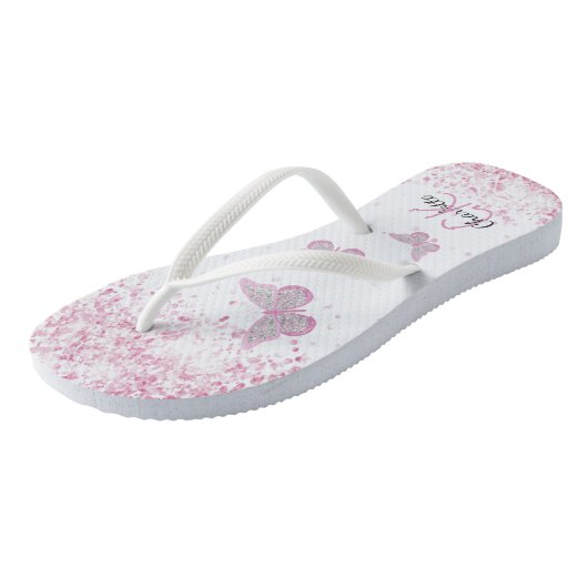 Roze vlinder glitter witte naam monogram teenslippers (Schuin)