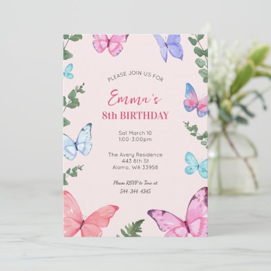 Roze Vlinder Meisjes Verjaardag Party Uitnodiging (Staand voorkant)