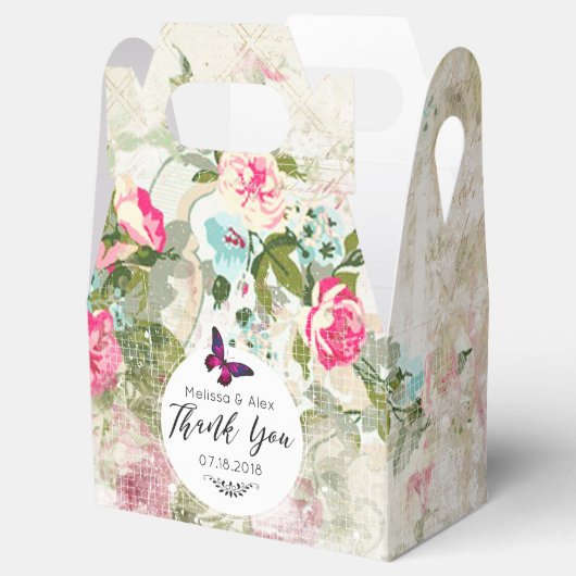 Roze Vlinder op een Shabby  Collage Bruiloft Bedankdoosjes (Geopend)