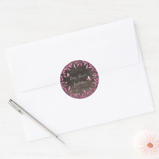 Roze vlinder waterverf babydouche ronde sticker (Envelop)