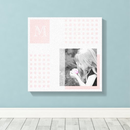 Roze voeg je foto Gingham Modern Monogram toe Canvas Afdruk (Insitu (Houten vloer))