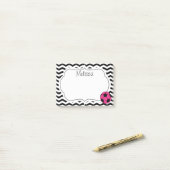 Roze Voetbal Chevron Monogram Post-it Notes (Op bureau)