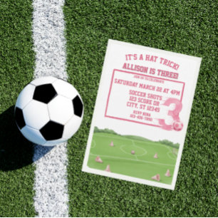 Roze Voetbal Hoedentruc, 3e Verjaardag Kaart