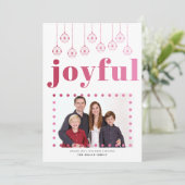 Roze Vreugdevolle typografie, Kerstballen foto Feestdagenkaart (Staand voorkant)
