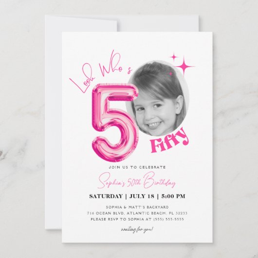 Roze Vrouwen Foto Look Whos 50ste verjaardag Kaart (Voorkant)