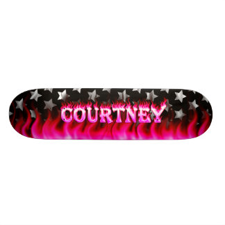 Roze vuur en vlamvormig ontwerp van het skateboard