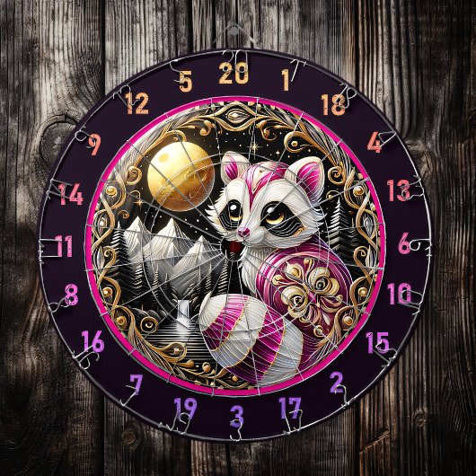 Roze wasbeer gloeit onder gouden maan dartbord