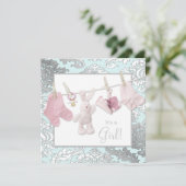 Roze waslijn Baby Girl Douche Uitnodigingen (Staand voorkant)