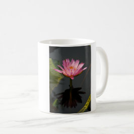 Roze waterlily koffiemok