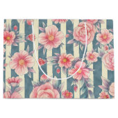 Roze Waterverf bloemen op strepen Groot Cadeauzakje (Voorkant)