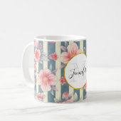 Roze Waterverf bloemen op Stripes Monogram Koffiemok (Voorkant links)