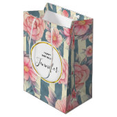 Roze Waterverf bloemen op stripes van afgelopen da Medium Cadeauzakje (Voorkant Gekanteld)