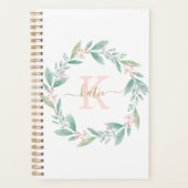 Roze waterverf bloemenkrans met monogram planner (Voorkant)