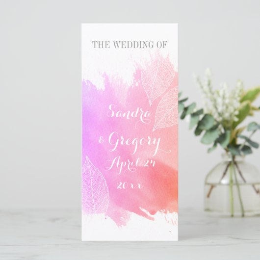 Roze waterverf en skeletbladeren trouwprogramma programmakaart (Staand voorkant)