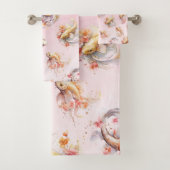 Roze Waterverf Goud Koi Vis Bloemen Bad Handdoek (Insitu)