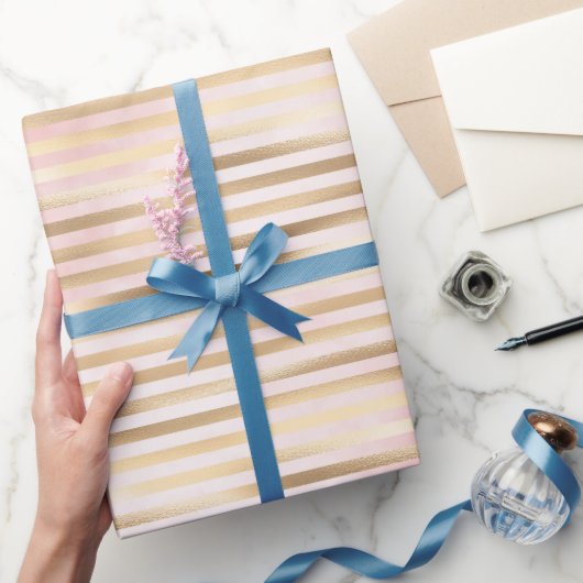 Roze Waterverf Gouden Glam Stripes Cadeaupapier (Geschenken)