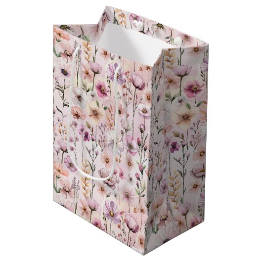 Roze Waterverf Wildflower Gift Bag – Dusty Floral Medium Cadeauzakje (Voorkant Gekanteld)