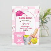 Roze Wavige Retro Strik Verjaardag Softbal Kaart (Staand voorkant)