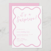 Roze Wavy Bold Moderne Verrassing Verjaardagsfeest Kaart (Voorkant / Achterkant)