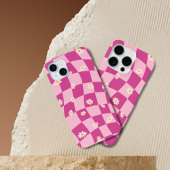 Roze Wavy Checkerboard Daisy iPhone 15 16 hoesjes