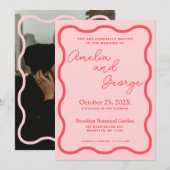 Roze Wavy Retro Foto Huwelijksuitnodiging Kaart (Voorkant / Achterkant)